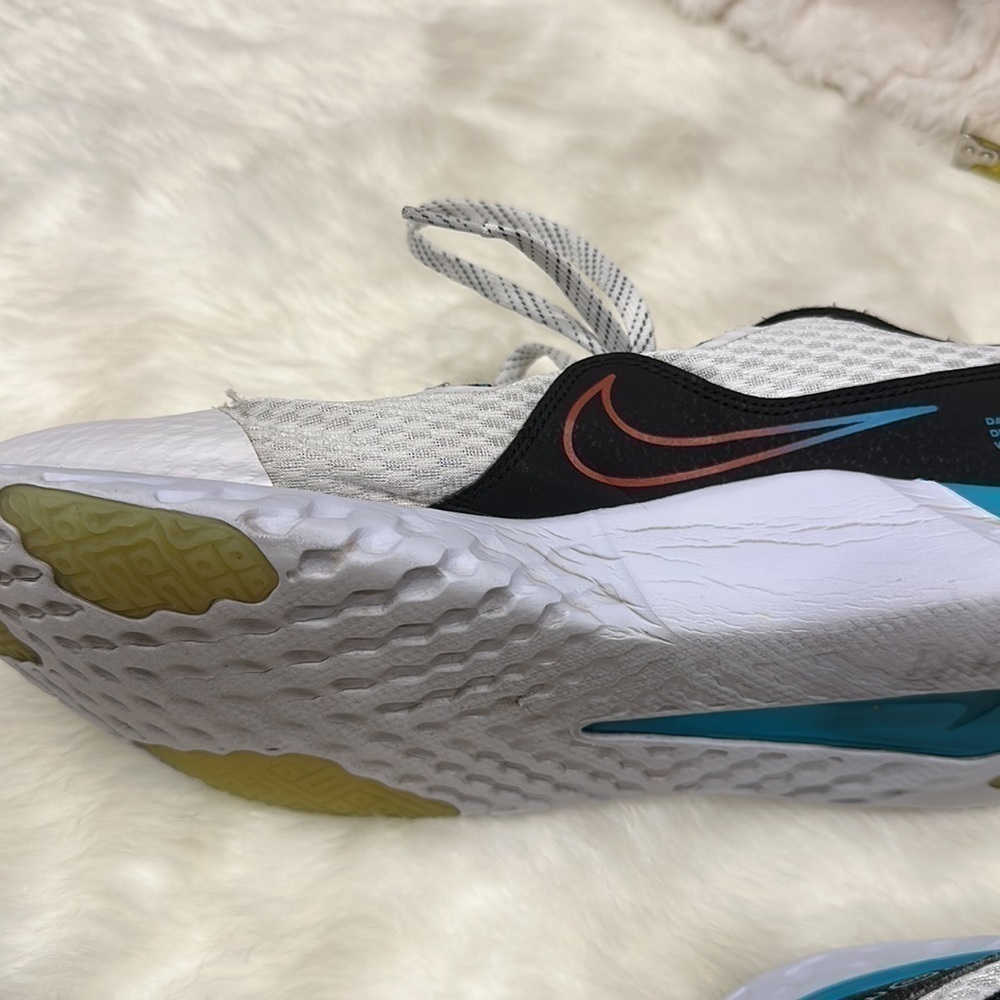 Nike renew white/black/blue/orange workout shoe size 11.5 - Picture 10 of 15